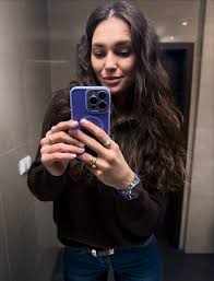 Elite British escort companion